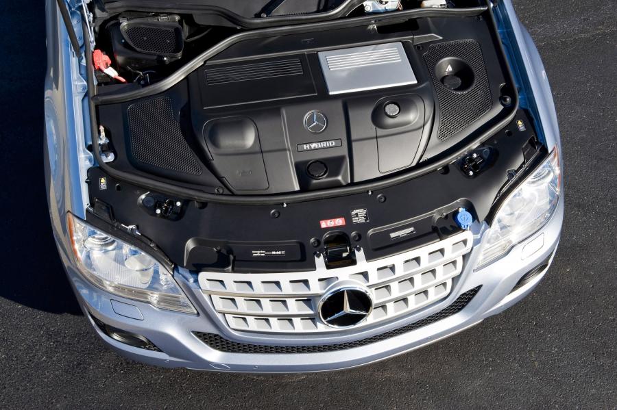  Mercedes-Benz ML450 Hybrid 2010 года  (фото 14 из 27)